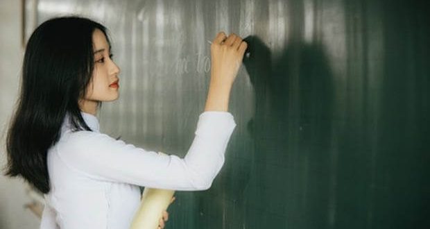 Giải Hóa lớp 9 bài 7: Tính chất hóa học của bazơ